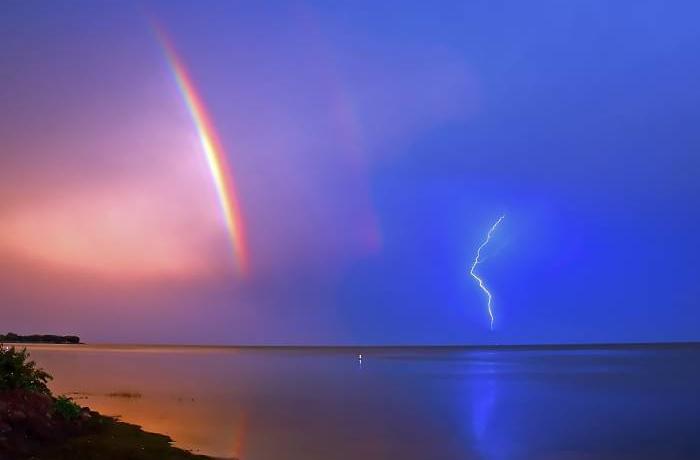 Rainbow_with_a_Lightning_Storm